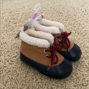 Boys fur-lined booties